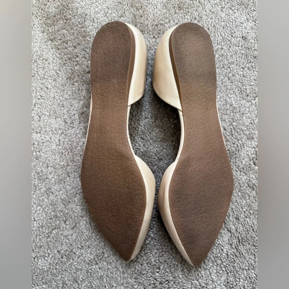 Steve Madden pointed toe patent leather beige ballet flats size 7.5 - Picture 6 of 7